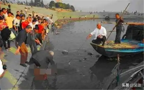  长江天价捞尸人要价3.6万,20年捞过千人,被尸臭味纠缠半生