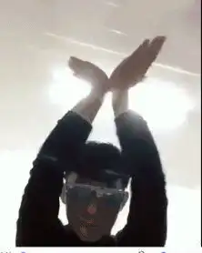  只要精神小伙在到哪都是实力派表情包别爱我没结果除非花手摇过我表情包下载乐游网游戏下载
