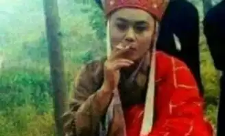  演员拍戏间歇都在干嘛你能忍到第几张不笑吃饭时勿入